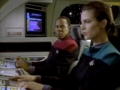 Sisko and Dax in a runabout