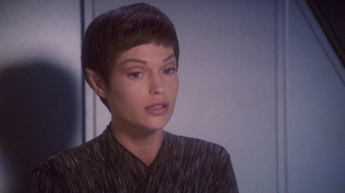 T'Pol telling the others what she thought of the movie