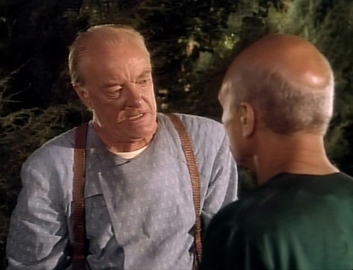 Robert argues with Jean-Luc