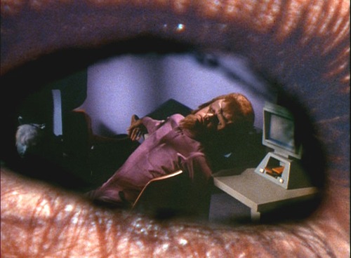Image of a dead man in Romaine's eye