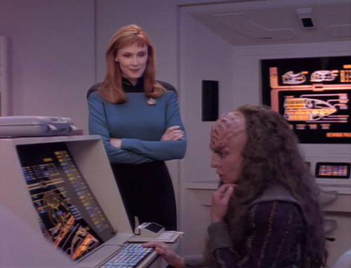 Crusher and the Klingon scientist in "Suspicions"