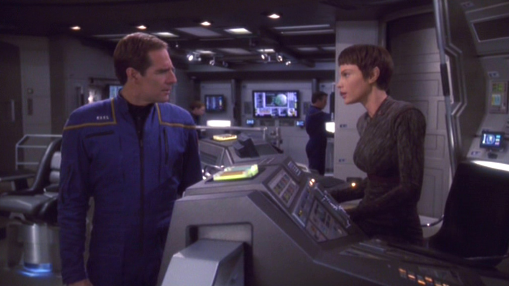 T'Pol and Archer on the bridge